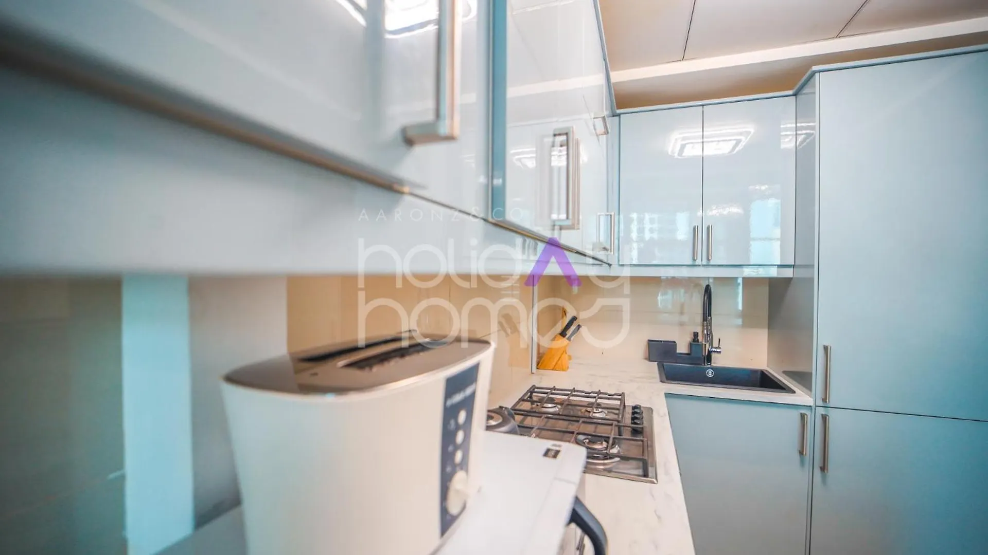 Stylish 2Br In Continental Tower Dubai Marina Apartment